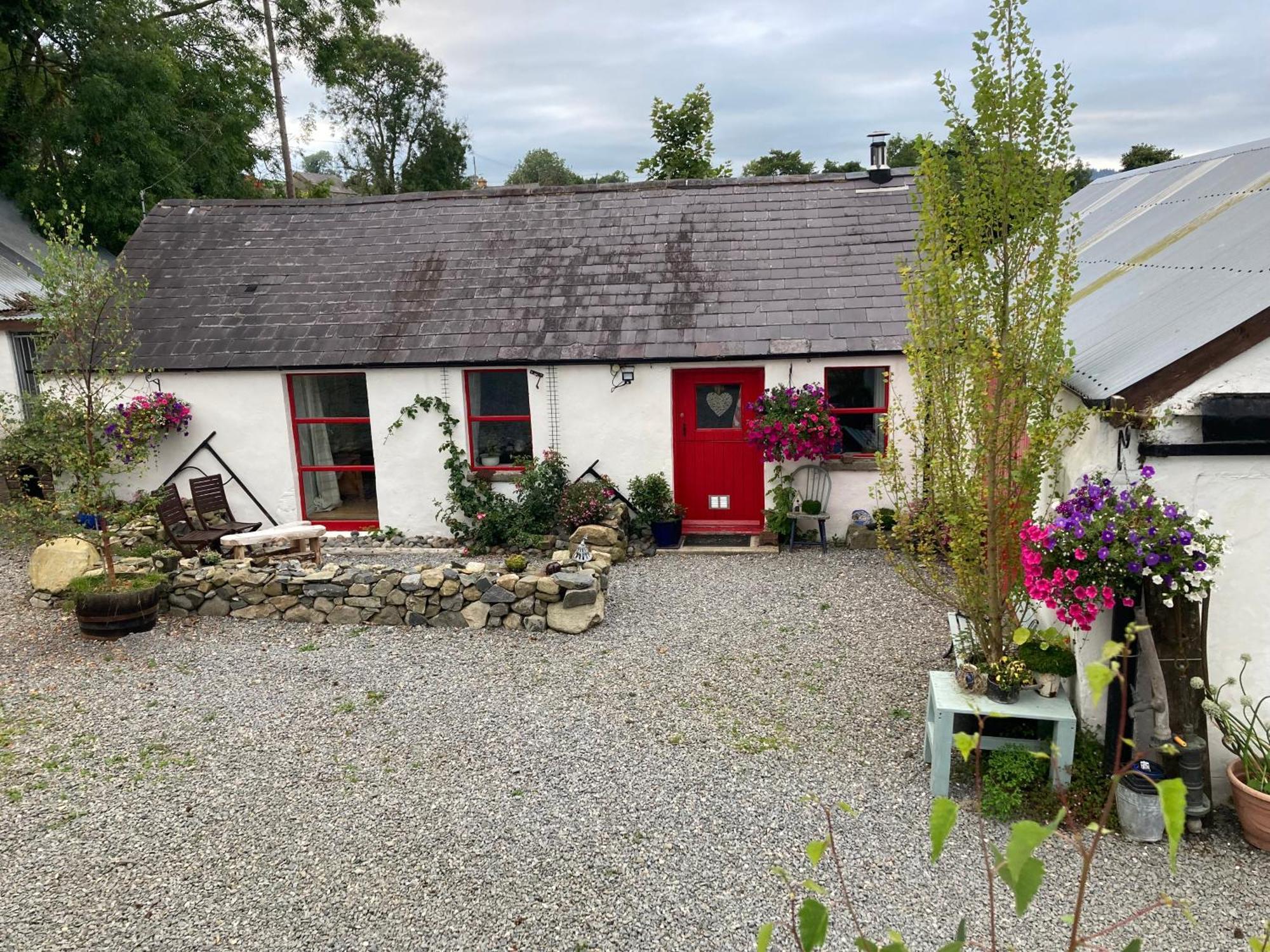 Stone Wall Cottage Castlewellan Esterno foto